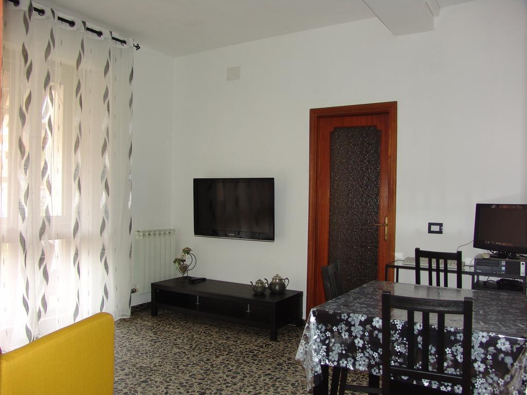 B&B Myosotis Pisa Buitenkant foto