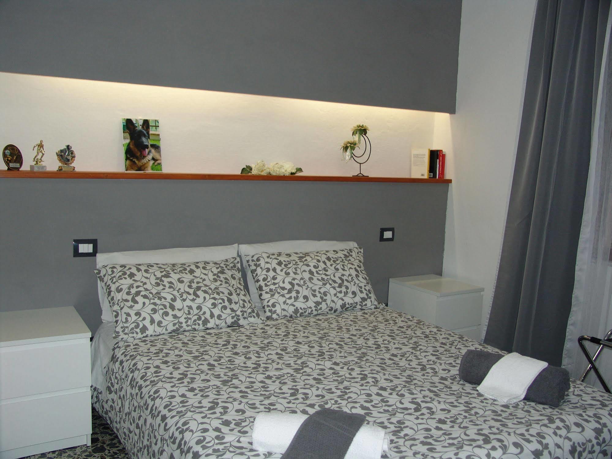 B&B Myosotis Pisa Buitenkant foto